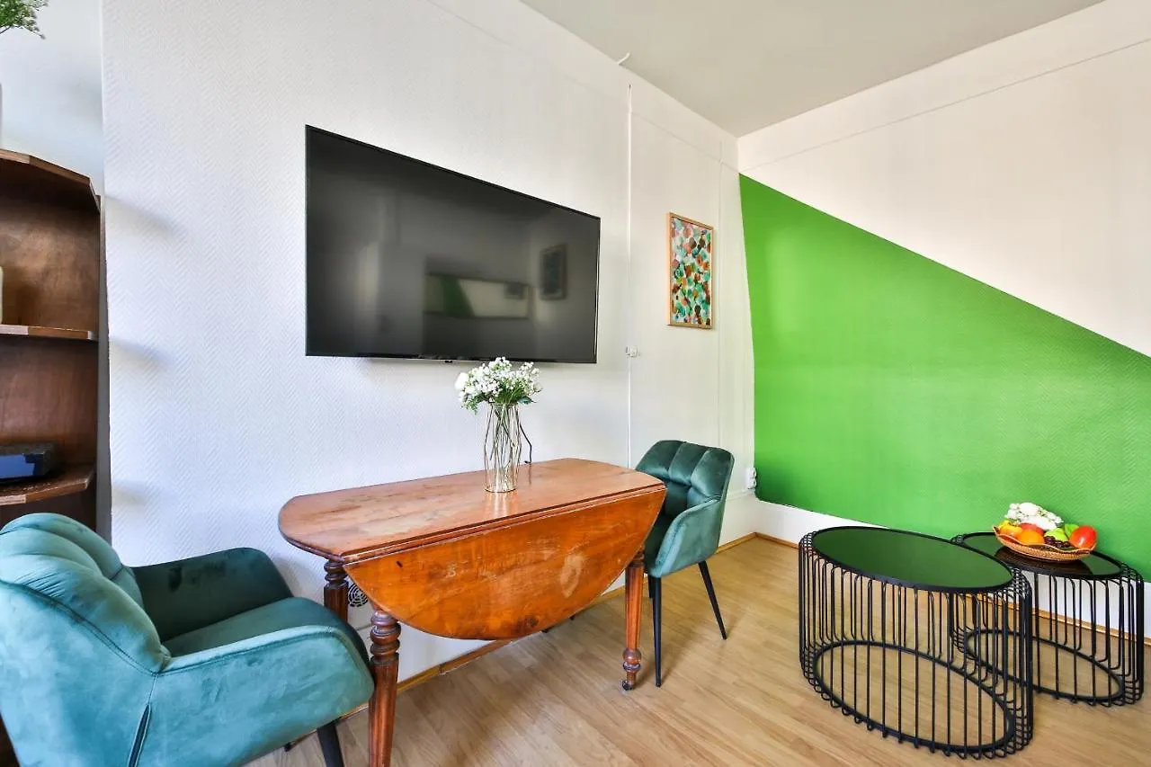 41.Studio 2Pers#Sevres-Lecourbe#Necker Paris France